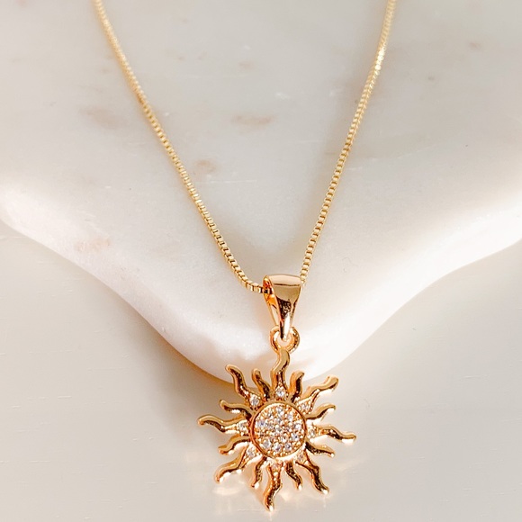 🎉Host Pick🎉 Sun Ray Necklace | 18k Gold Filled - Picture 5 of 7